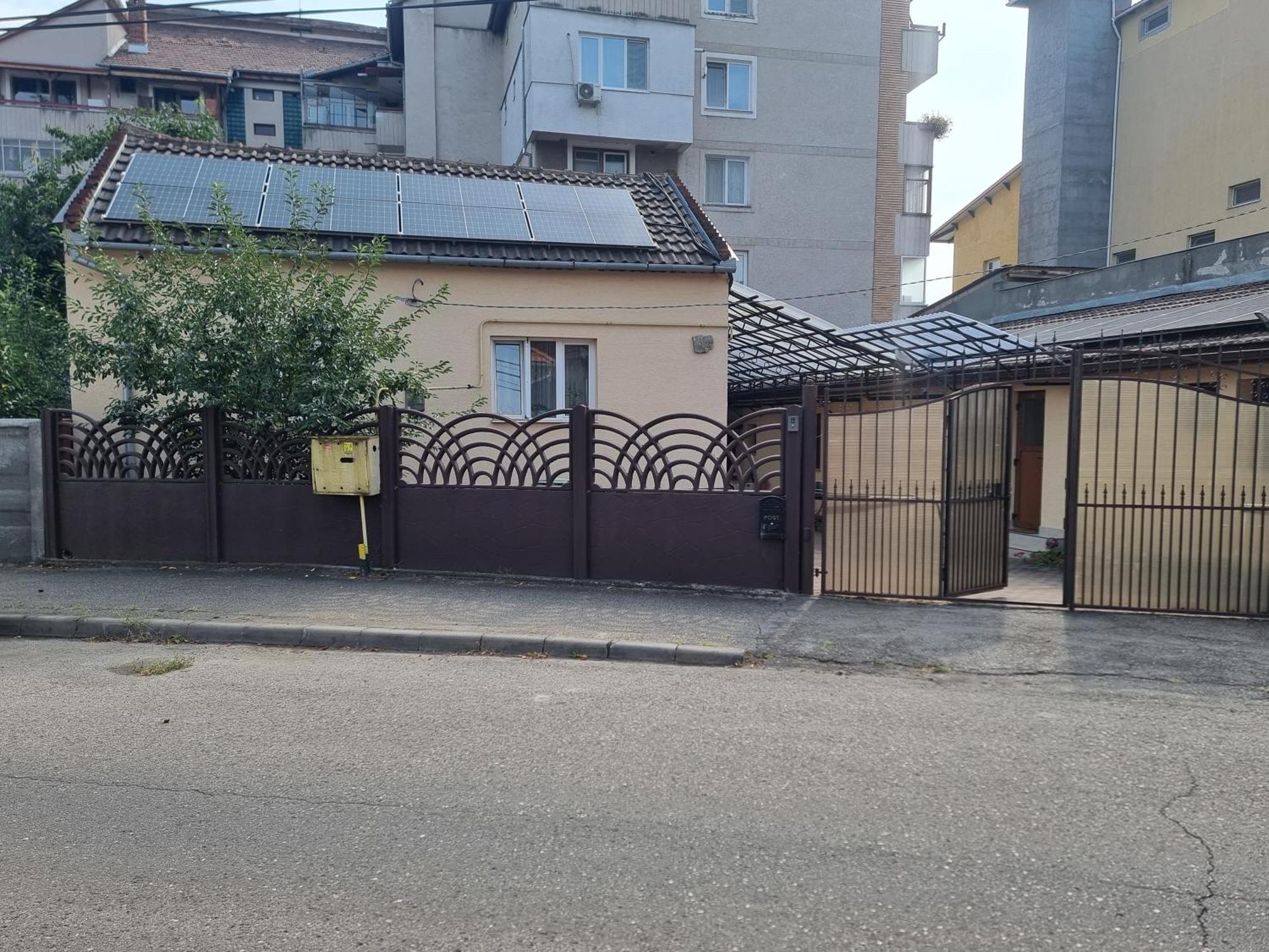 La Bebe 1 Bed Hotel Hunedoara Exterior foto